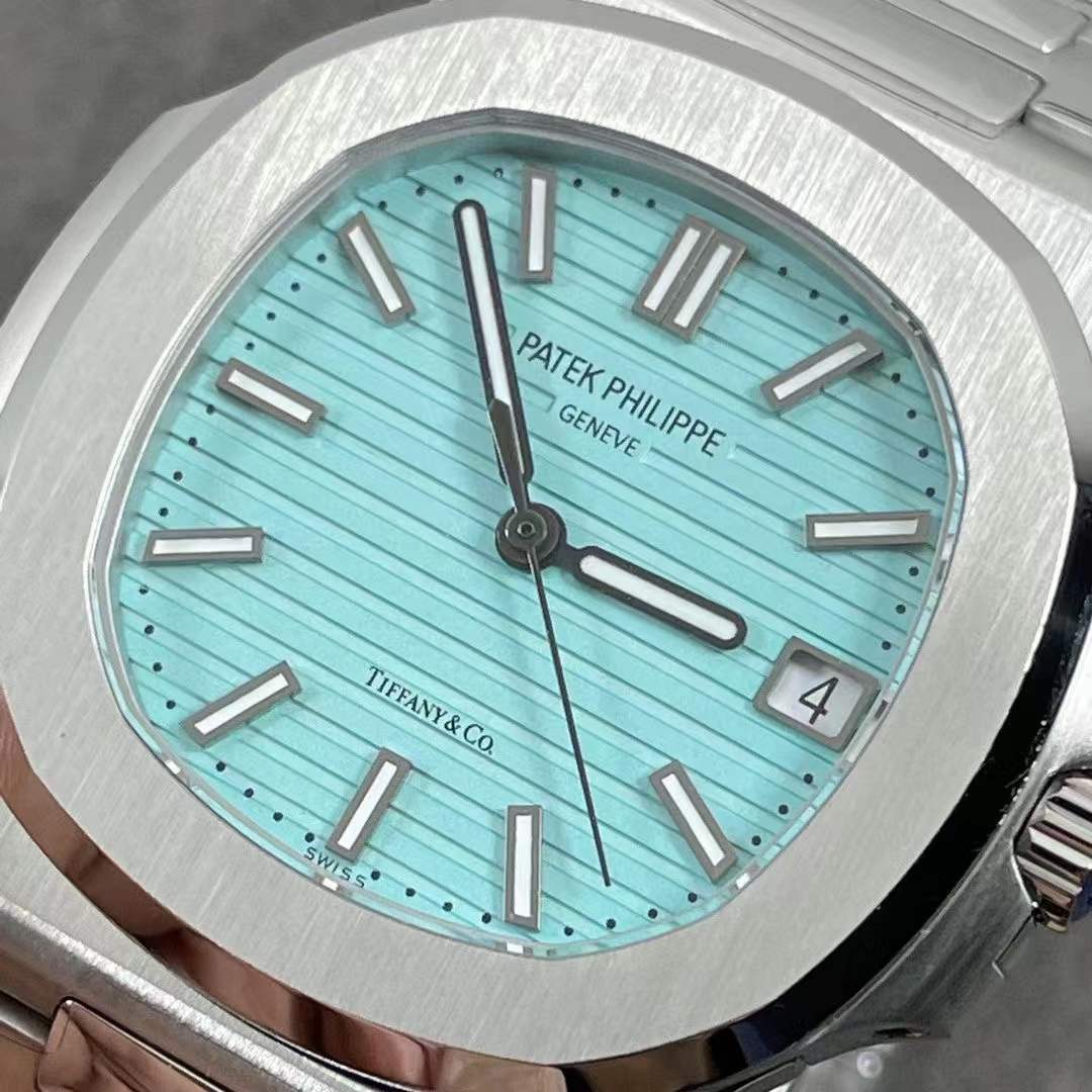 Nautilus 5711/1A 1:1 Best Tiffany & Co.-signed dial on SS Bracelet