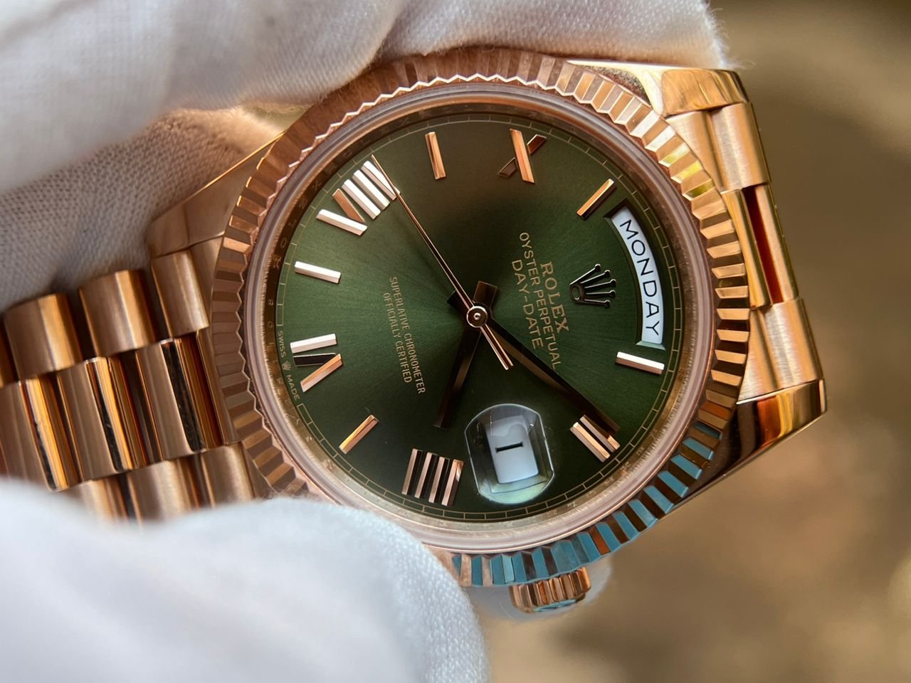 DayDate 228235 40mm QF 1:1 Green Dial Roman Markers wrap 18K Rose gold (Heavy version) - Image 4