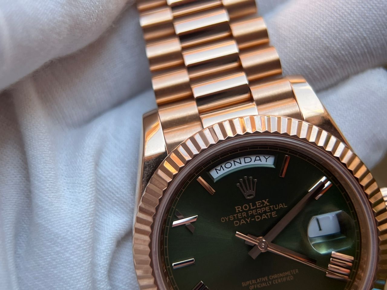 DayDate 228235 40mm QF 1:1 Green Dial Roman Markers wrap 18K Rose gold (Heavy version) - Image 11