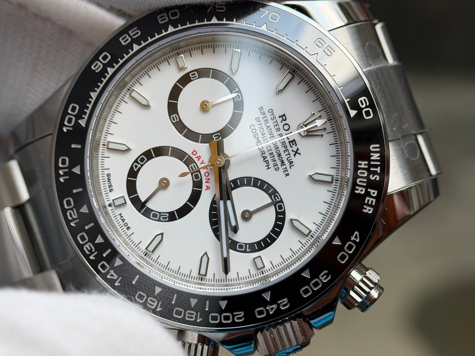 Daytona 126500 Panda 1:1 Best Edition Upgraded dial and hands and crystal and polish - Image 4