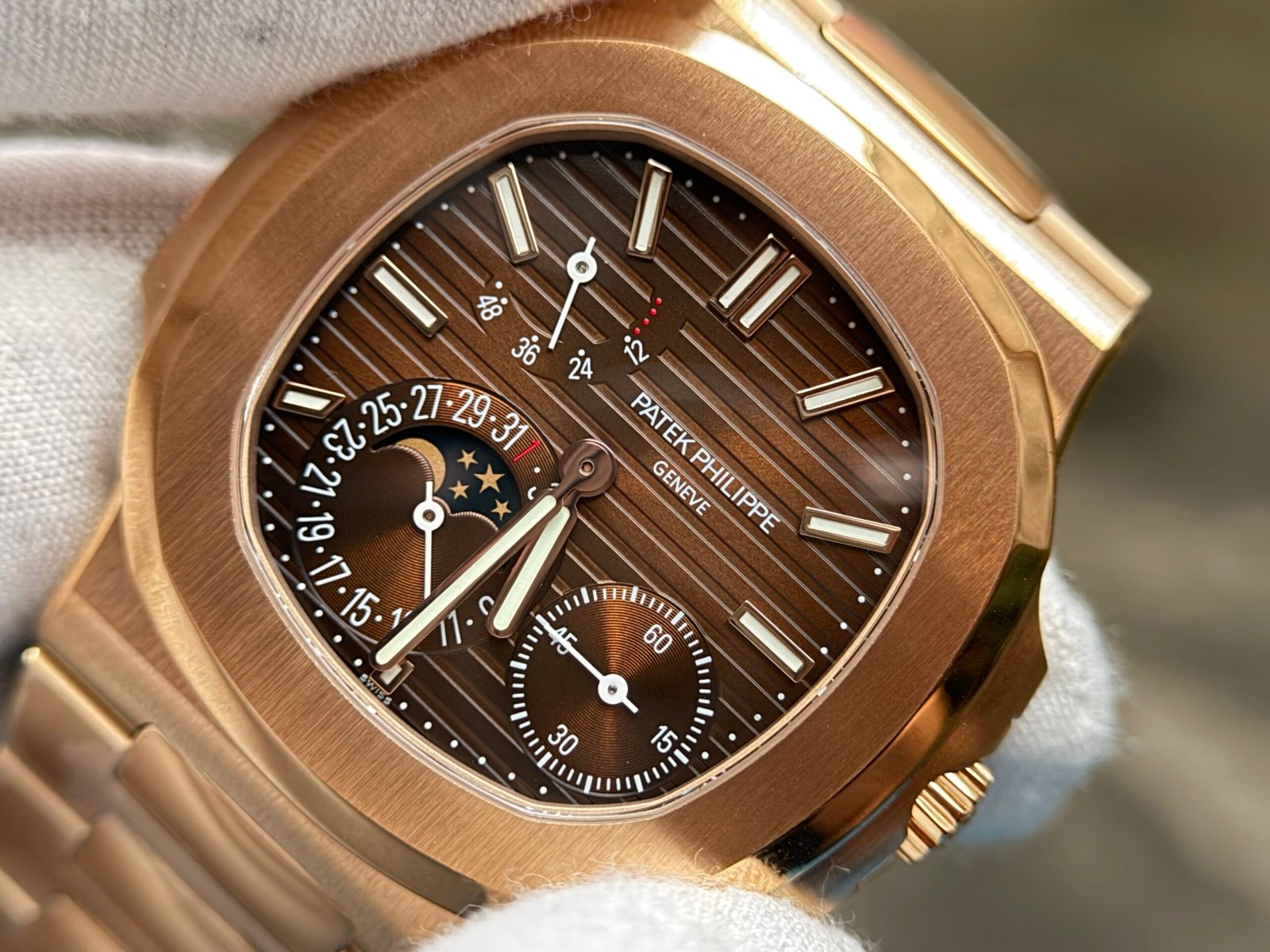 Nautilus 5712 PPF SS 1:1 RG/RG Brownl on SS Bracelet A240 Super Clone