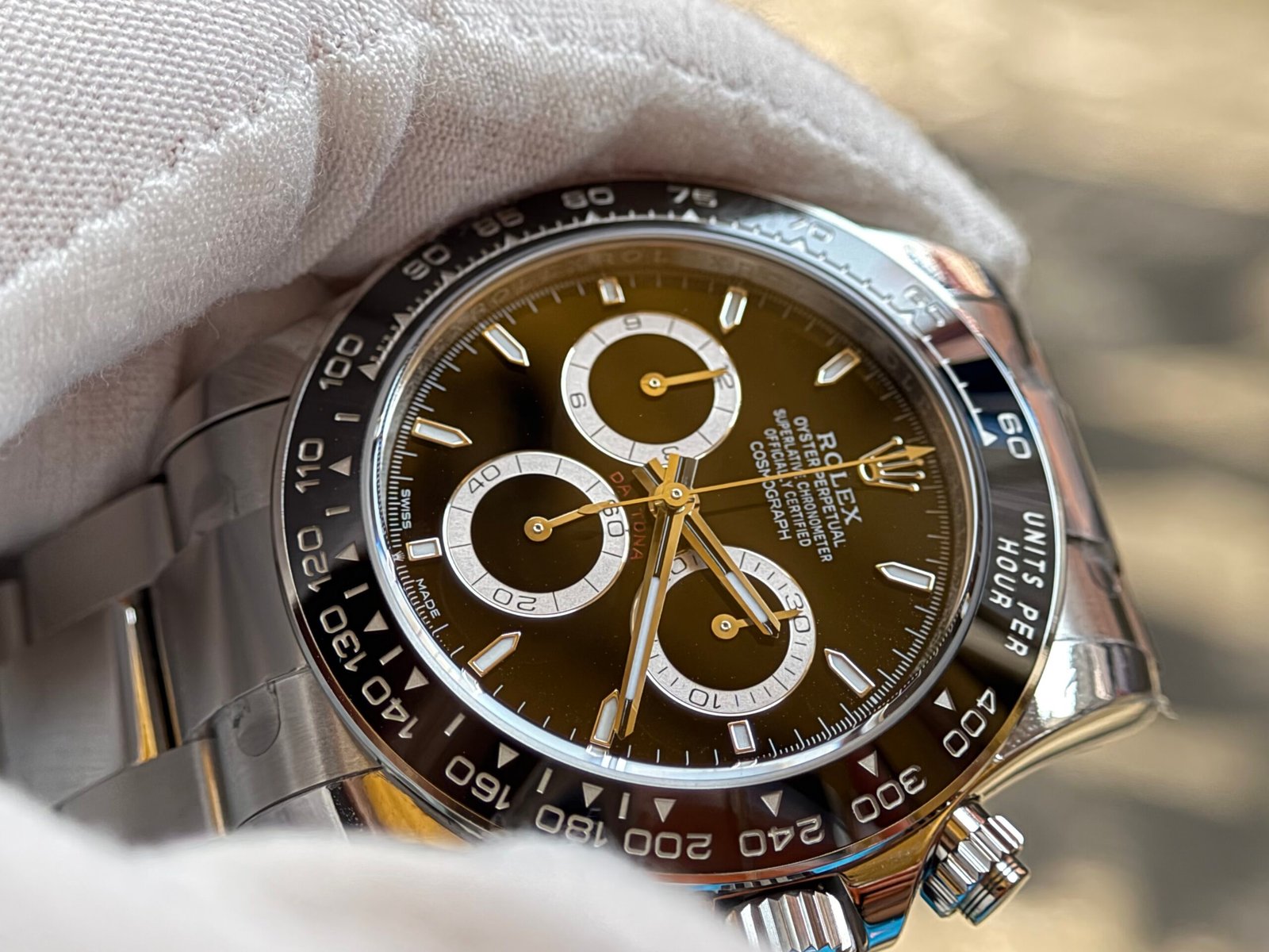 Daytona 126500 Black Panda Best Edition Upgraded dial and hands and crystal and polish - Image 9