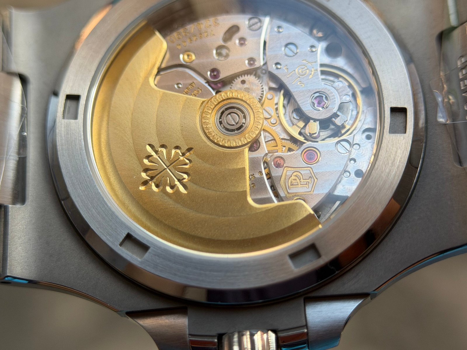 Nautilus 5711/1A 1:1 Best Tiffany & Co.-White Textured Dial on SS Bracelet A324 Super Clone - Image 13