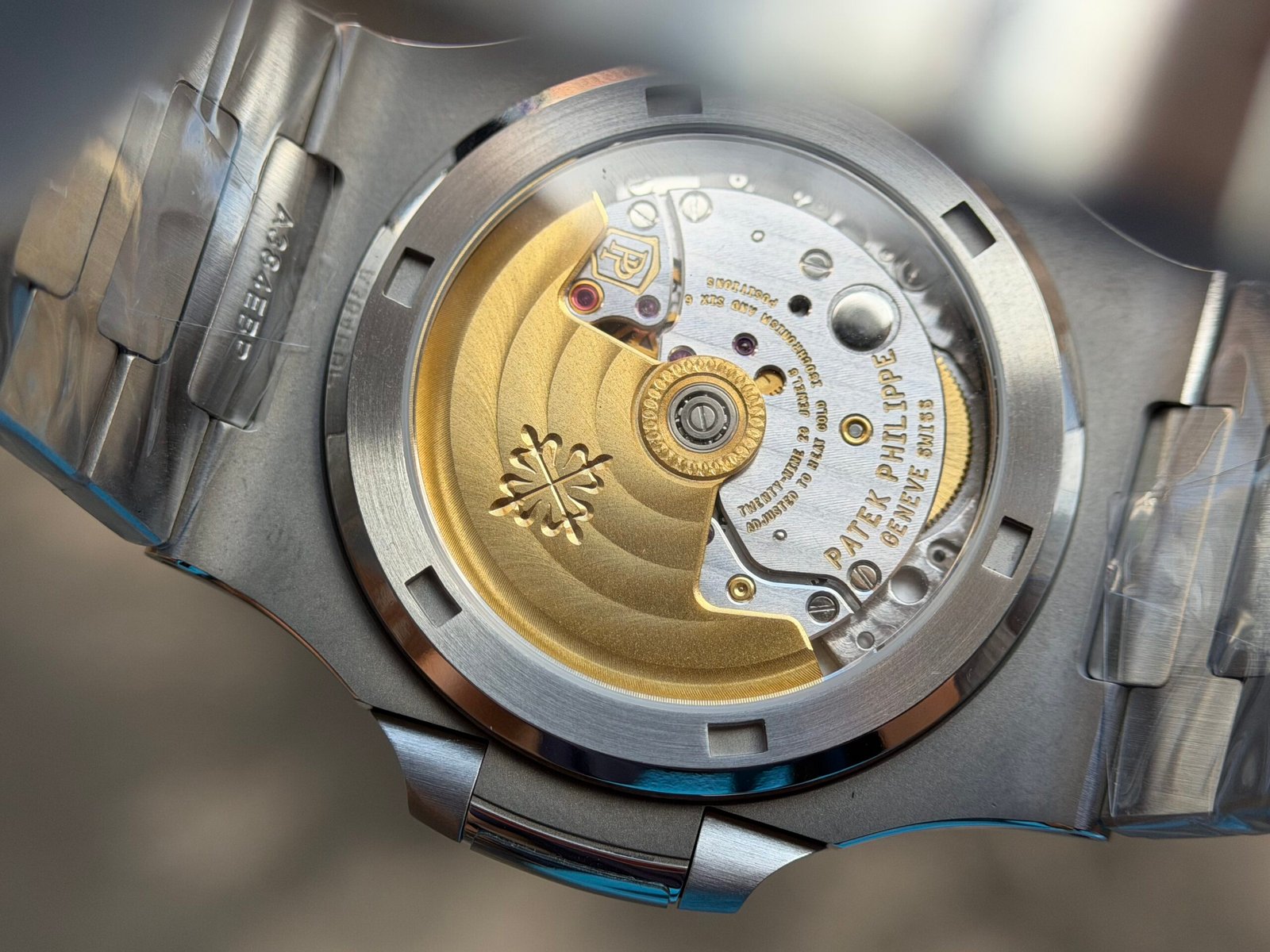 Nautilus 5711/1A 1:1 Best Tiffany & Co.-White Textured Dial on SS Bracelet A324 Super Clone - Image 14