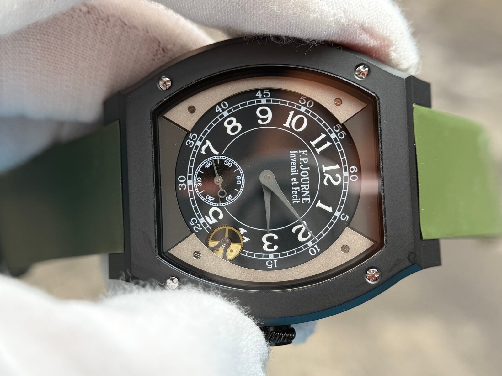 F.P.Journe quartz watch information upgrade titanium case 74.2 grams - Image 2